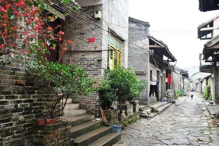 60-70岁是“长寿关键期”！坚持运动，少吃剩菜，保持良好情