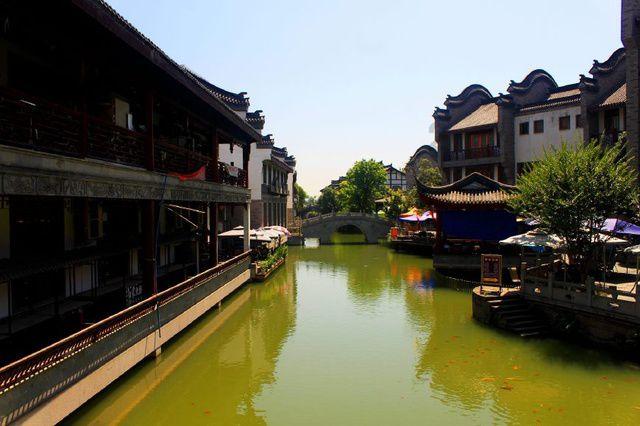 虫虫助手下载